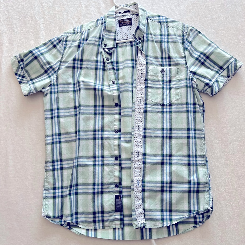 7Diamonds Large Multi colored checkered patterned short sleeve button down shirt